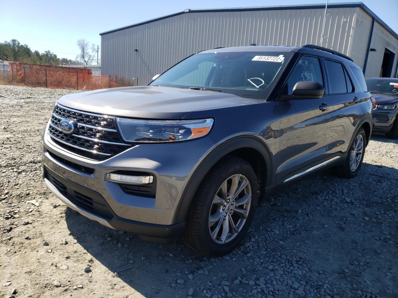 Photo 2 from auction – 2021 FORD EXPLORER X with VIN 1FMSK7DH5MGC05740