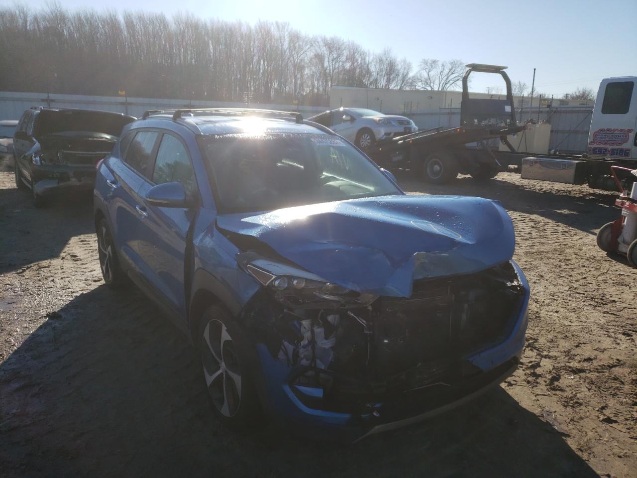 Photo 1 from auction – 2016 HYUNDAI TUCSON LIM with VIN KM8J33A24GU167151