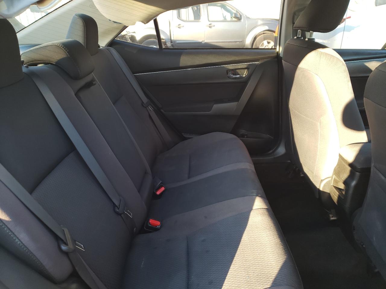 Photo 6 from auction – 2019 TOYOTA COROLLA L with VIN 5YFBURHE1KP881852