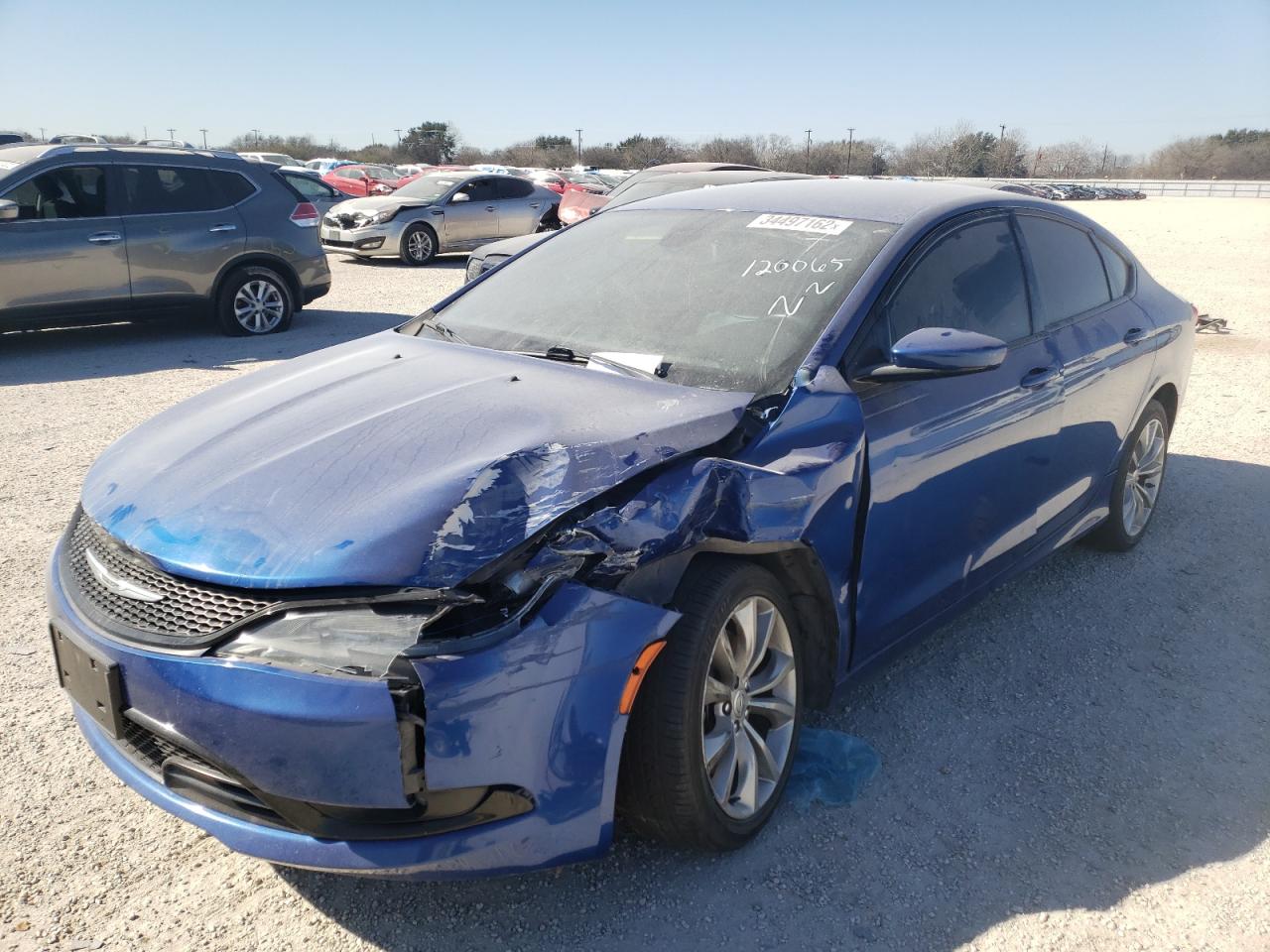 Photo 2 from auction – 2015 CHRYSLER 200 S with VIN 1C3CCCBGXFN551858