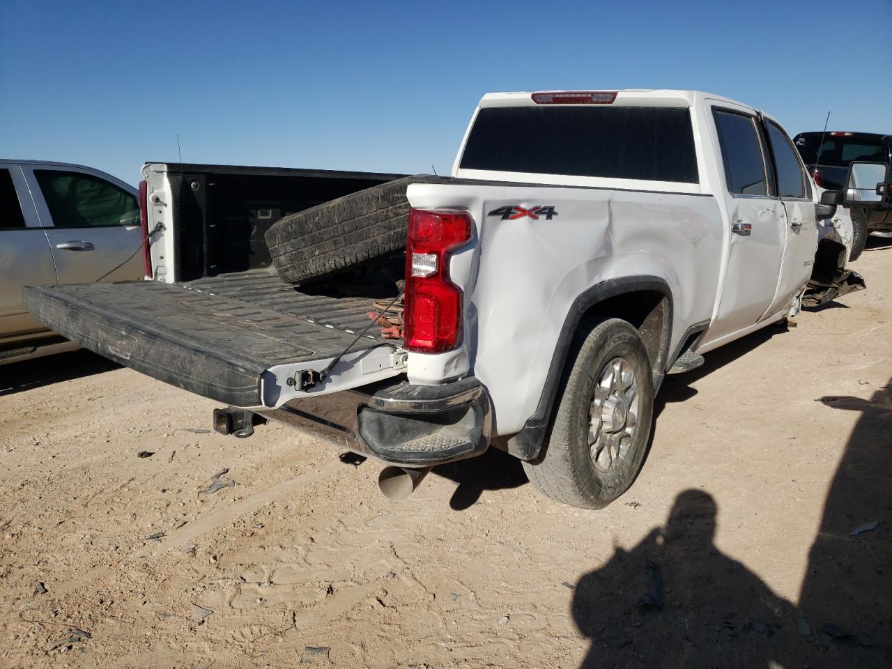 Photo 4 from auction – 2020 CHEVROLET SILVERADO with VIN 1GC4YPEY6LF256176