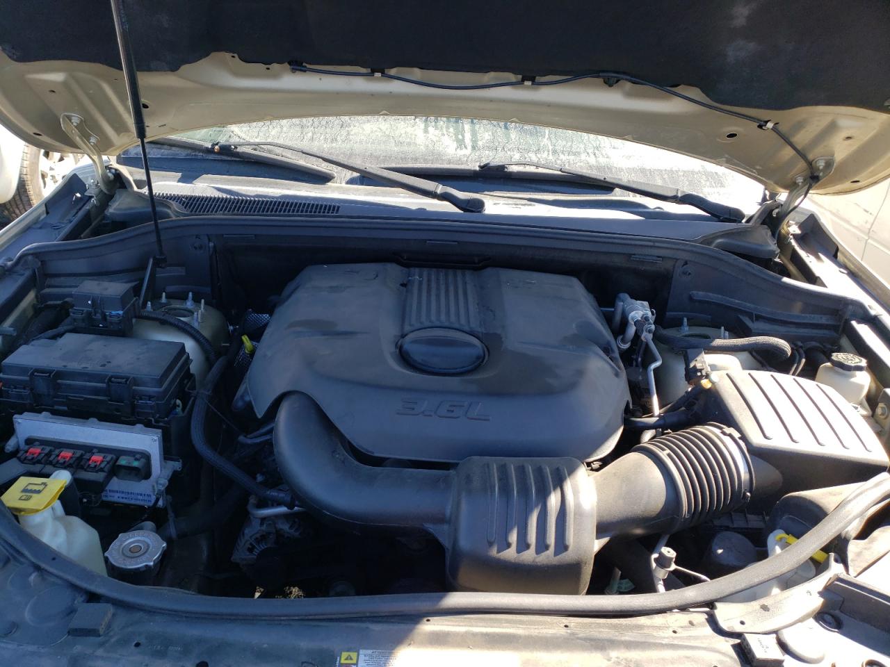 Photo 7 from auction – 2011 JEEP GRAND CHER with VIN 1J4RS4GG0BC716341