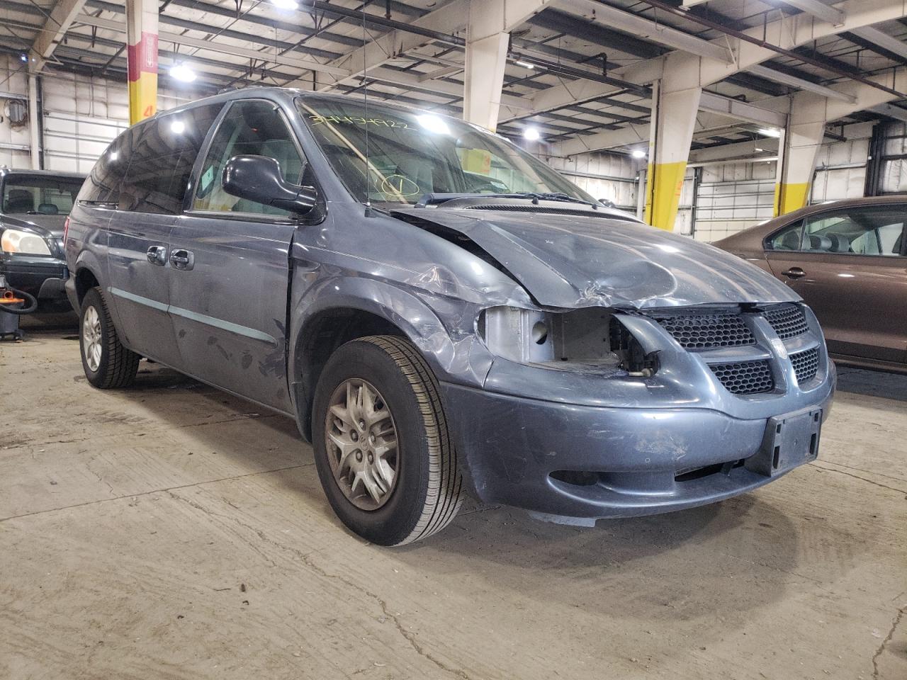 Photo 9 from auction – 2002 DODGE GRAND CARA with VIN 2B4GP44R02R671412