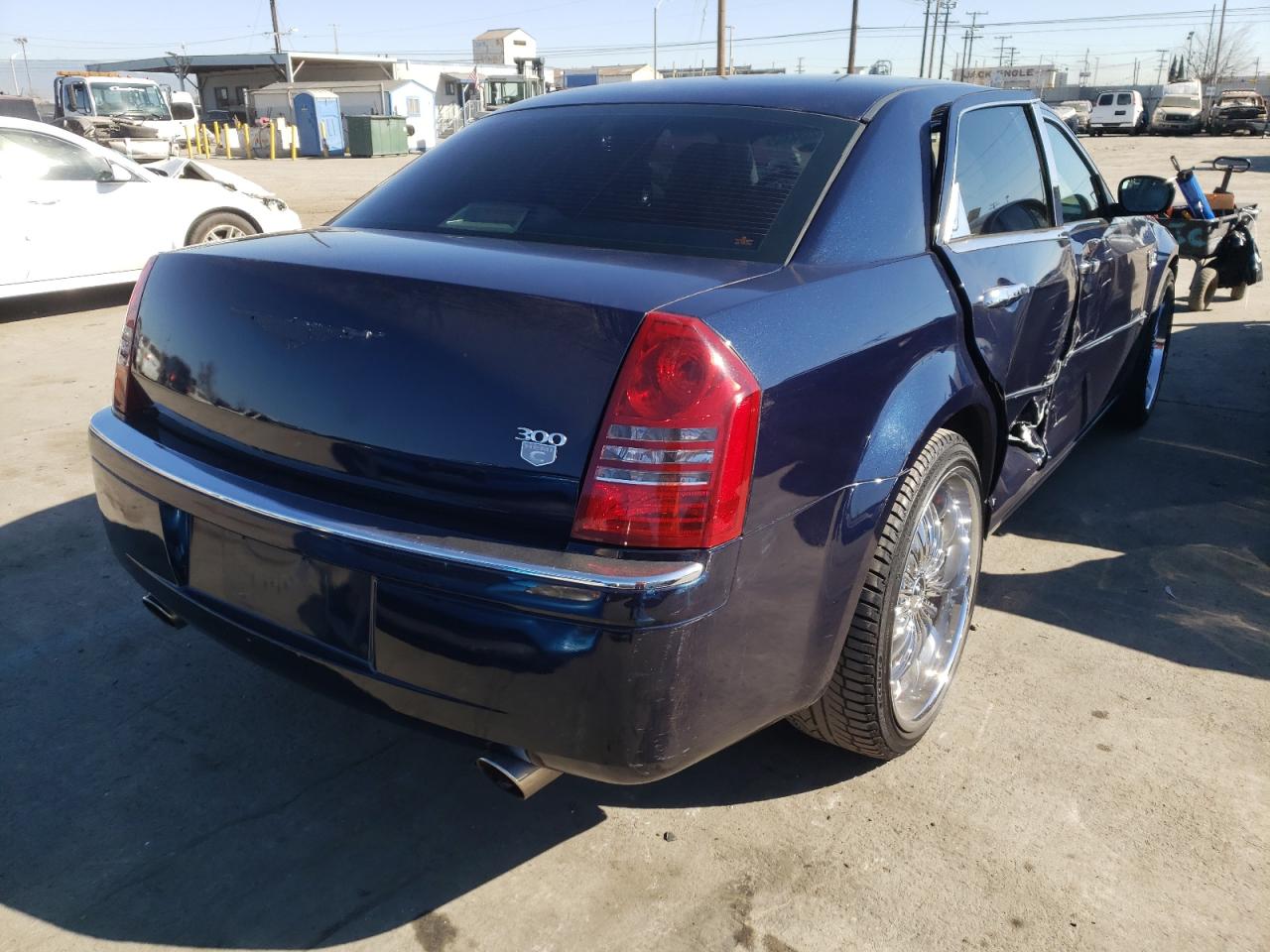 Photo 4 from auction – 2006 CHRYSLER 300C with VIN 2C3KA63H86H265252