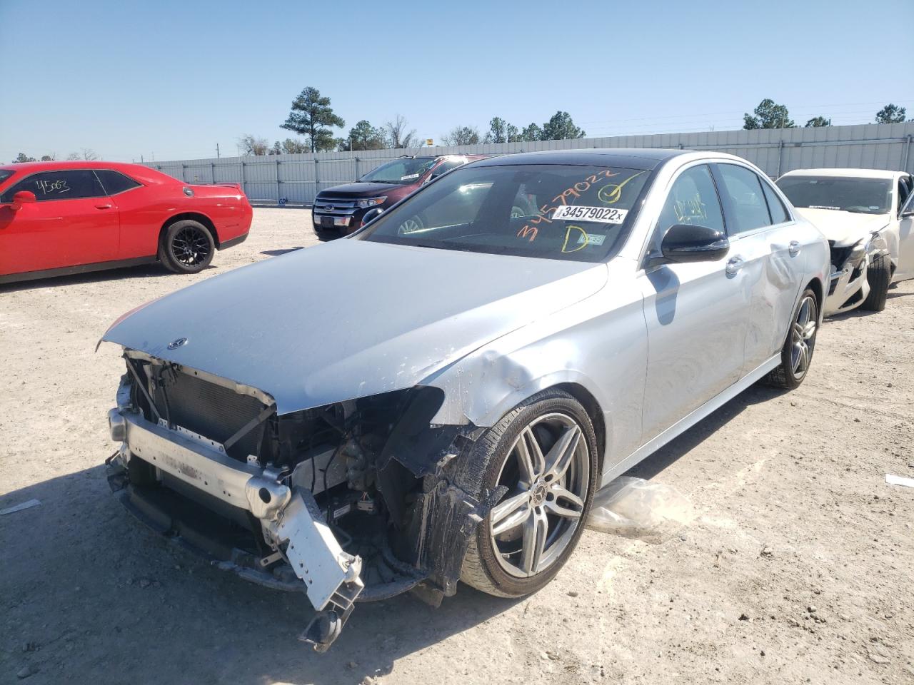 Photo 2 from auction – 2017 MERCEDES-BENZ E 300 with VIN WDDZF4JB6HA244583