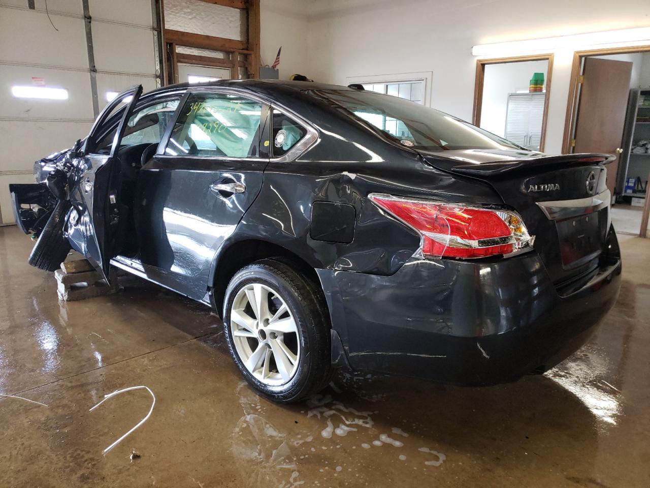 Photo 3 from auction – 2015 NISSAN ALTIMA 2.5 with VIN 1N4AL3AP5FC445033