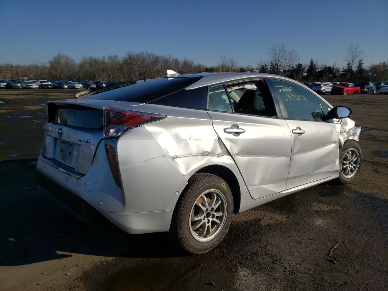 Photo 4 from auction – 2018 TOYOTA PRIUS with VIN JTDKARFU0J3545510