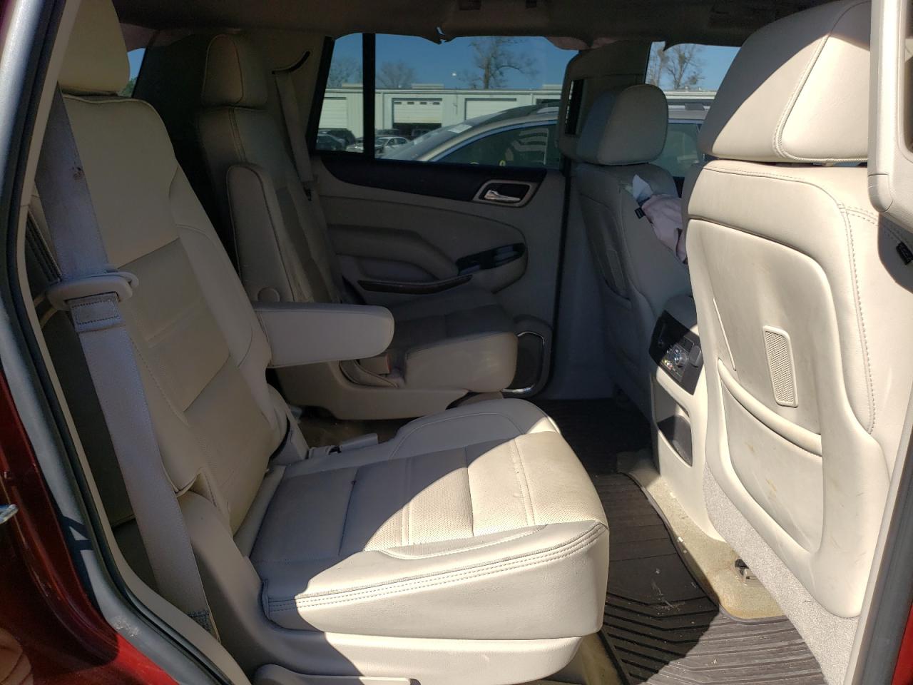 Photo 6 from auction – 2016 GMC YUKON DENA with VIN 1GKS2CKJ8GR419587