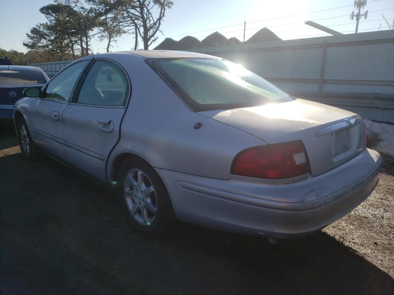 Photo 3 from auction – 2001 MERCURY SABLE LS with VIN 1MEFM53U61A611168