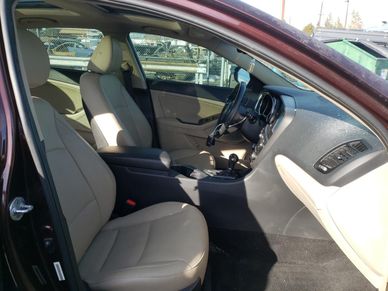 Photo 5 from auction – 2015 KIA OPTIMA EX with VIN 5XXGN4A72FG413578