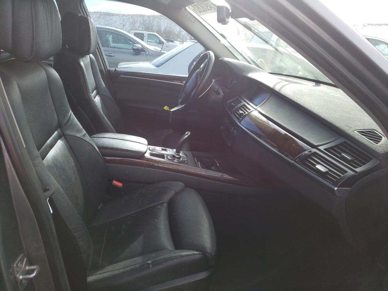 Photo 5 from auction – 2012 BMW X5 XDRIVE3 with VIN 5UXZV4C53CL760545