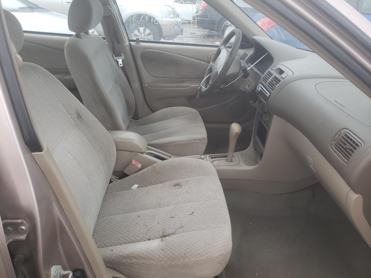 Photo 5 from auction – 2000 TOYOTA COROLLA VE with VIN 1NXBR12E5YZ343870