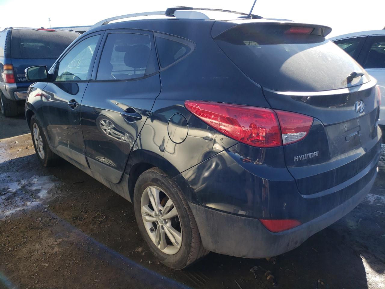 Photo 3 from auction – 2012 HYUNDAI TUCSON GLS with VIN KM8JU3ACXCU489101