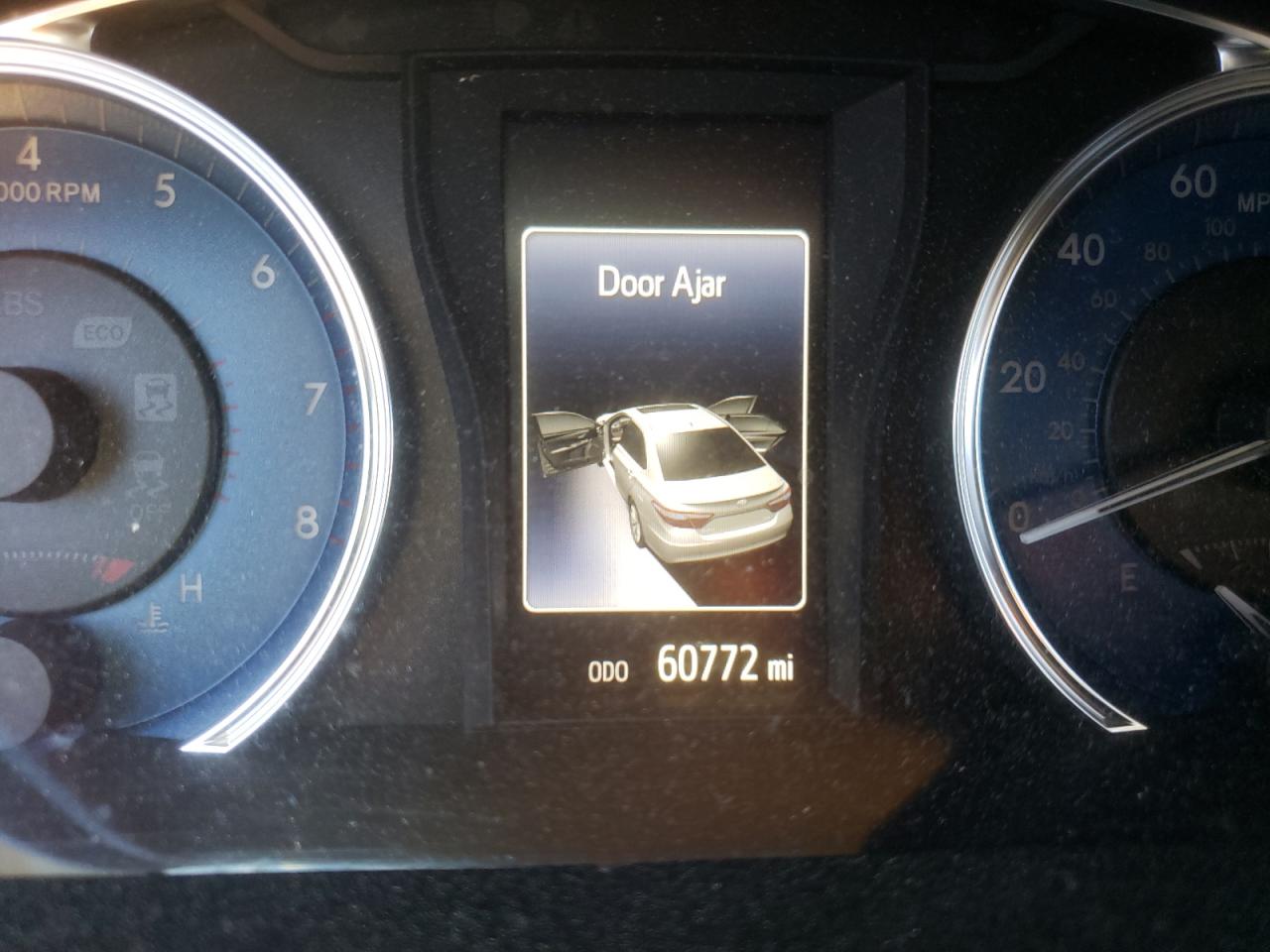 Photo 8 from auction – 2016 TOYOTA CAMRY LE with VIN 4T1BF1FK2GU164953