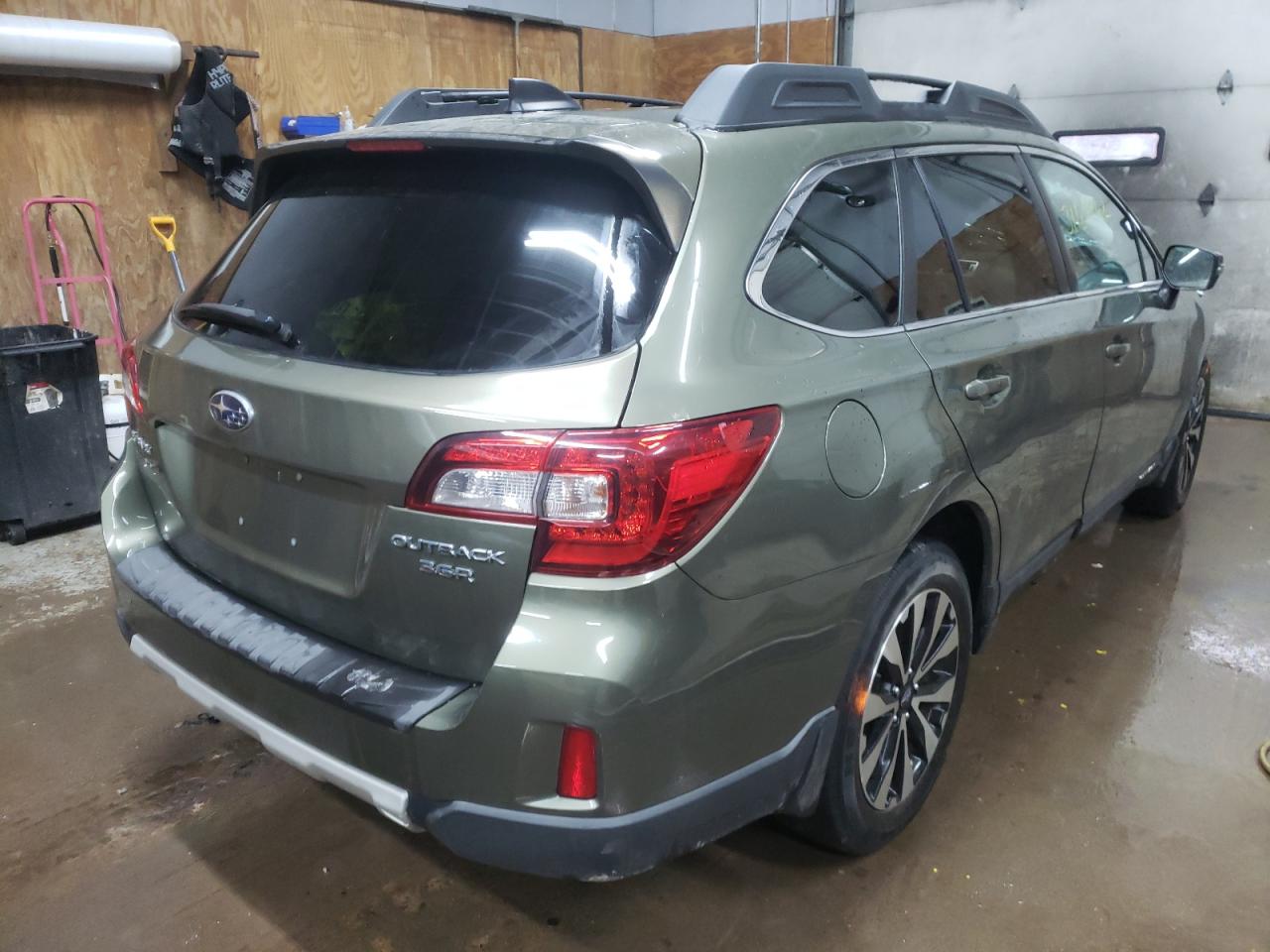 Photo 4 from auction – 2016 SUBARU OUTBACK 3. with VIN 4S4BSENC7G3261584