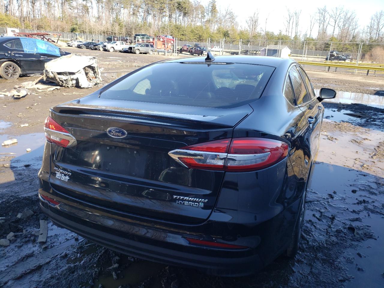 Photo 4 from auction – 2019 FORD FUSION TIT with VIN 3FA6P0RU0KR128534