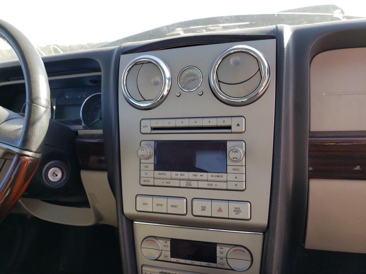 Photo 9 from auction – 2007 LINCOLN MKZ with VIN 3LNHM28T27R621294
