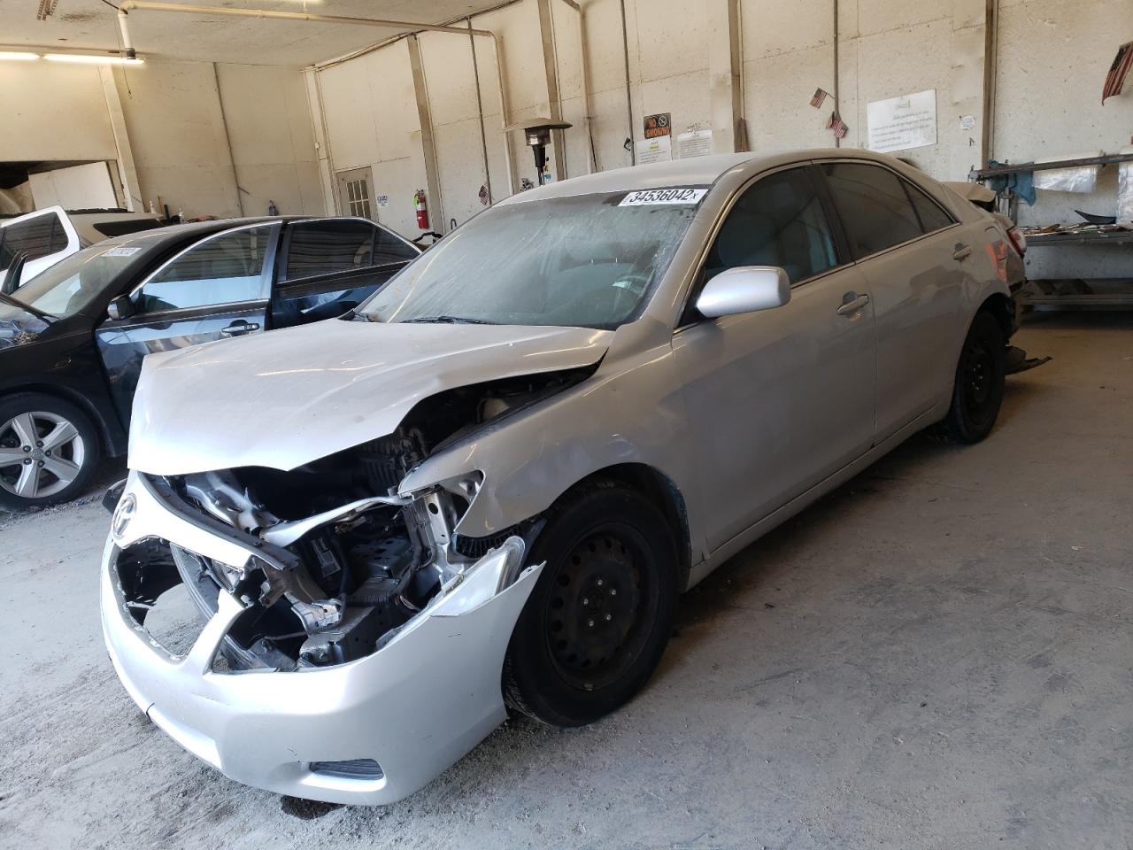 Photo 2 from auction – 2011 TOYOTA CAMRY BASE with VIN 4T1BF3EK4BU127070
