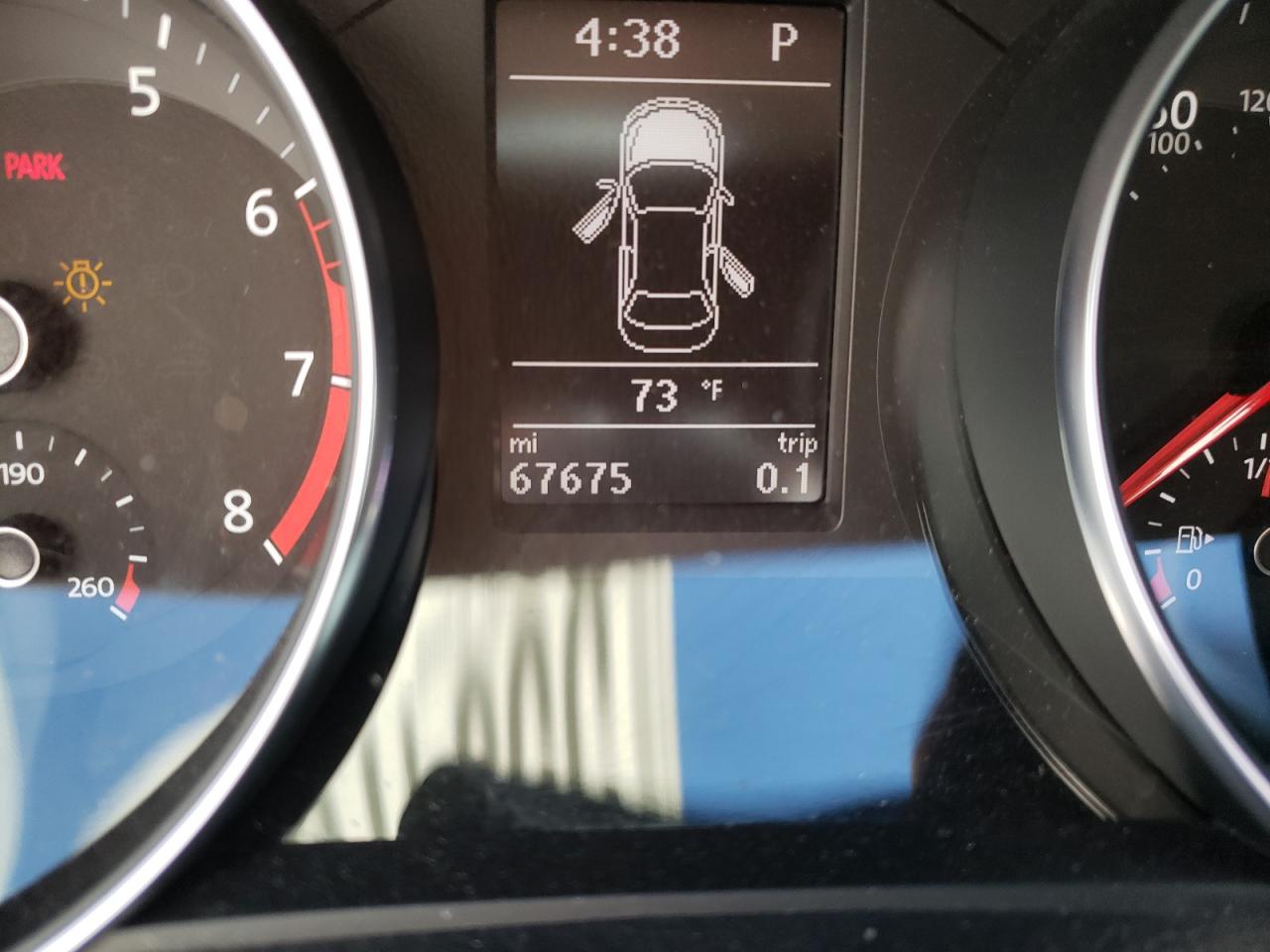 Photo 8 from auction – 2017 VOLKSWAGEN PASSAT S with VIN 1VWAT7A37HC048552