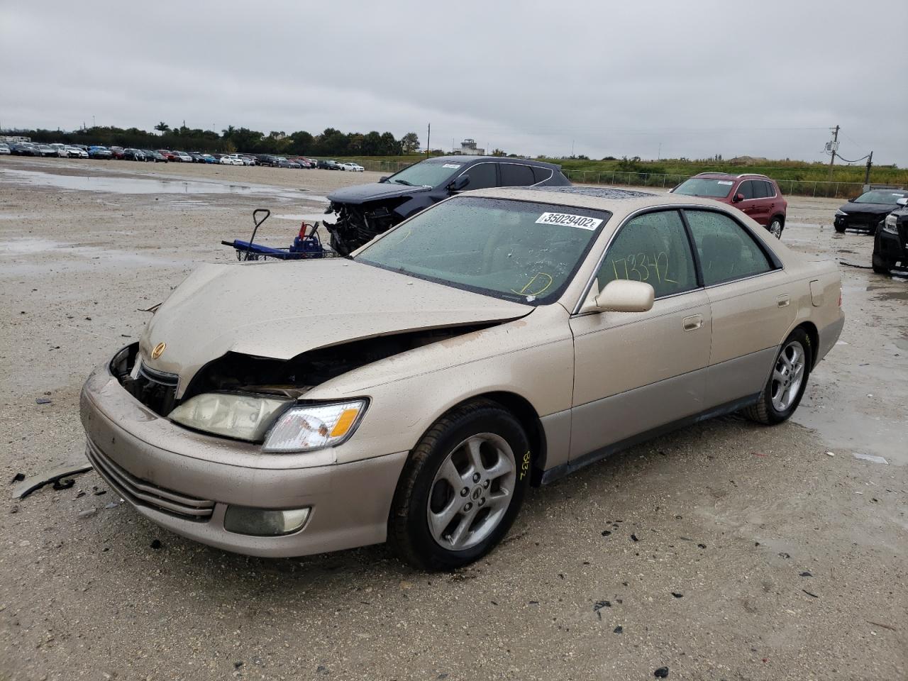 Photo 2 from auction – 2001 LEXUS ES 300 with VIN JT8BF28G310320952