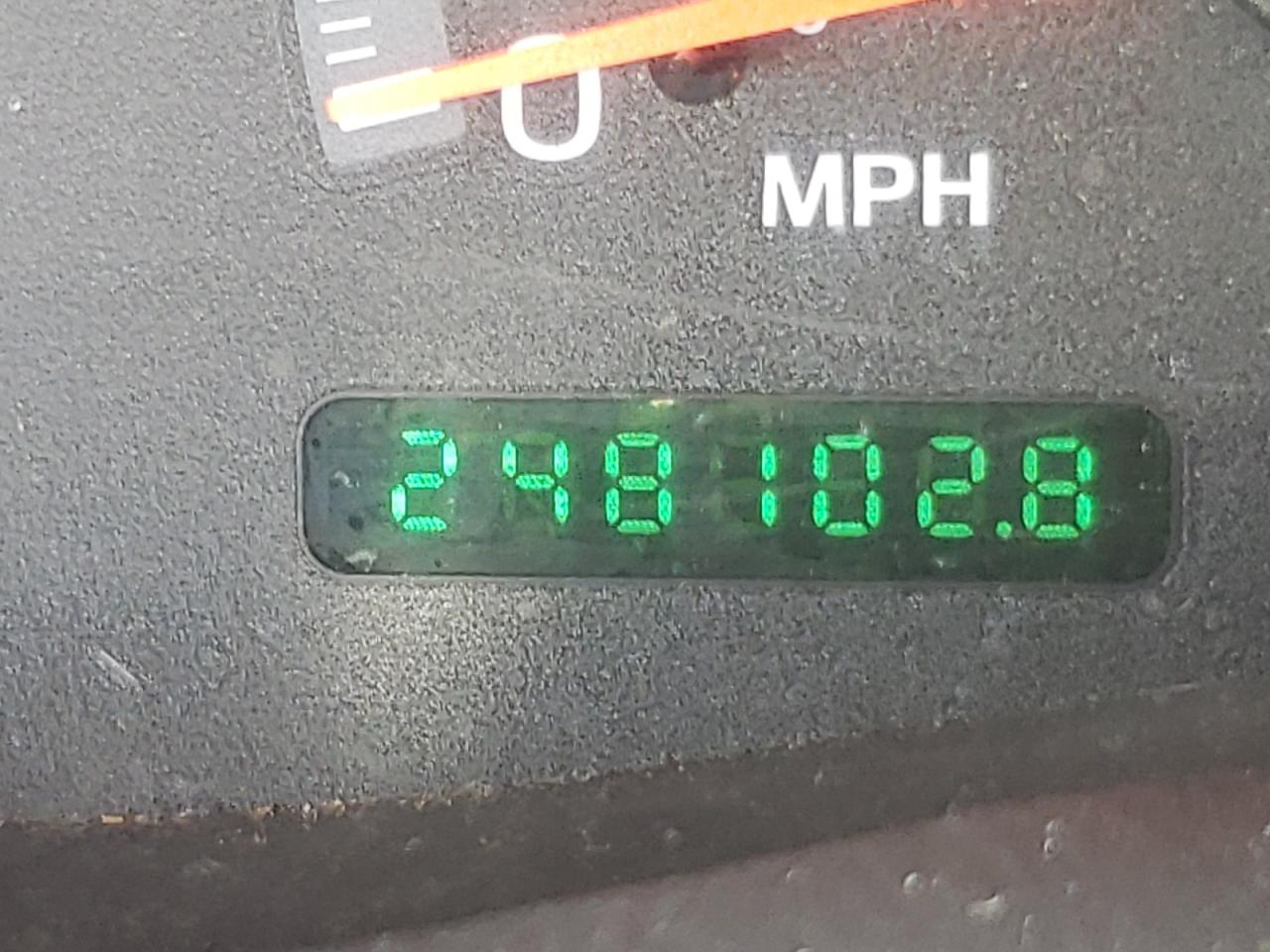 Photo 8 from auction – 2002 FORD F150 SUPER with VIN 1FTRW07L02KB89553