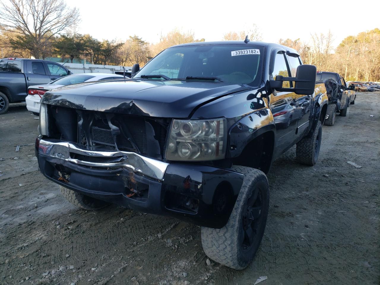 Photo 2 from auction – 2011 CHEVROLET SILVERADO with VIN 1GCPKSE3XBF207258