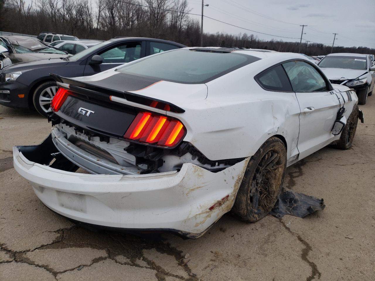 Photo 4 from auction – 2016 FORD MUSTANG GT with VIN 1FA6P8CFXG5228949