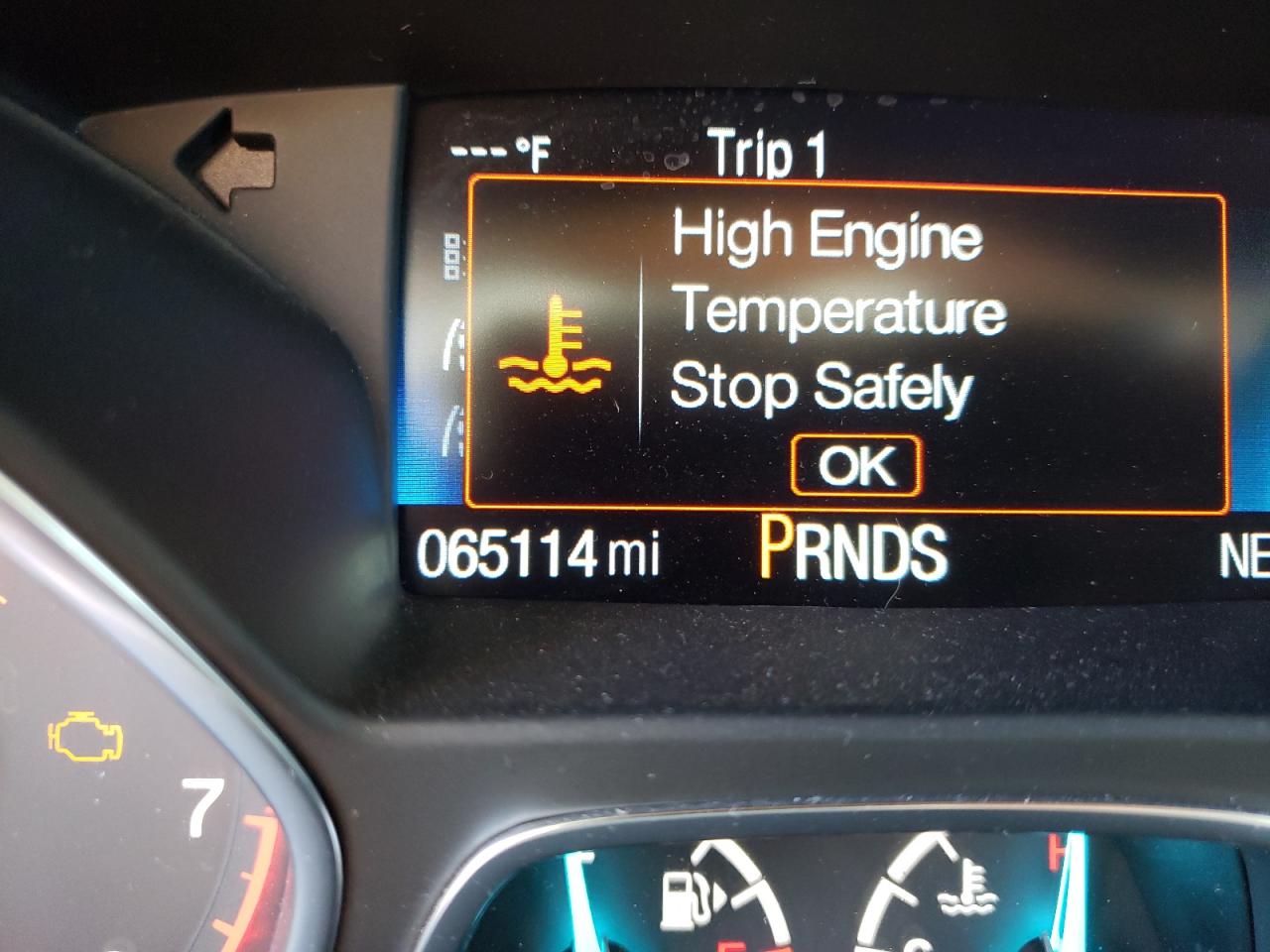 Photo 8 from auction – 2017 FORD ESCAPE SE with VIN 1FMCU9GD3HUD09363