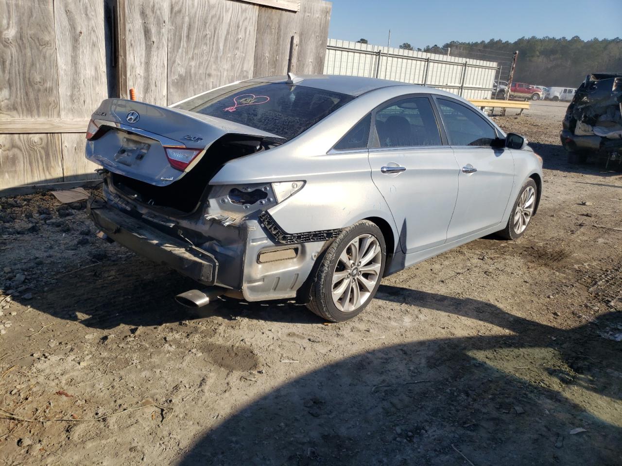 Photo 4 from auction – 2011 HYUNDAI SONATA SE with VIN 5NPEC4AB2BH176607
