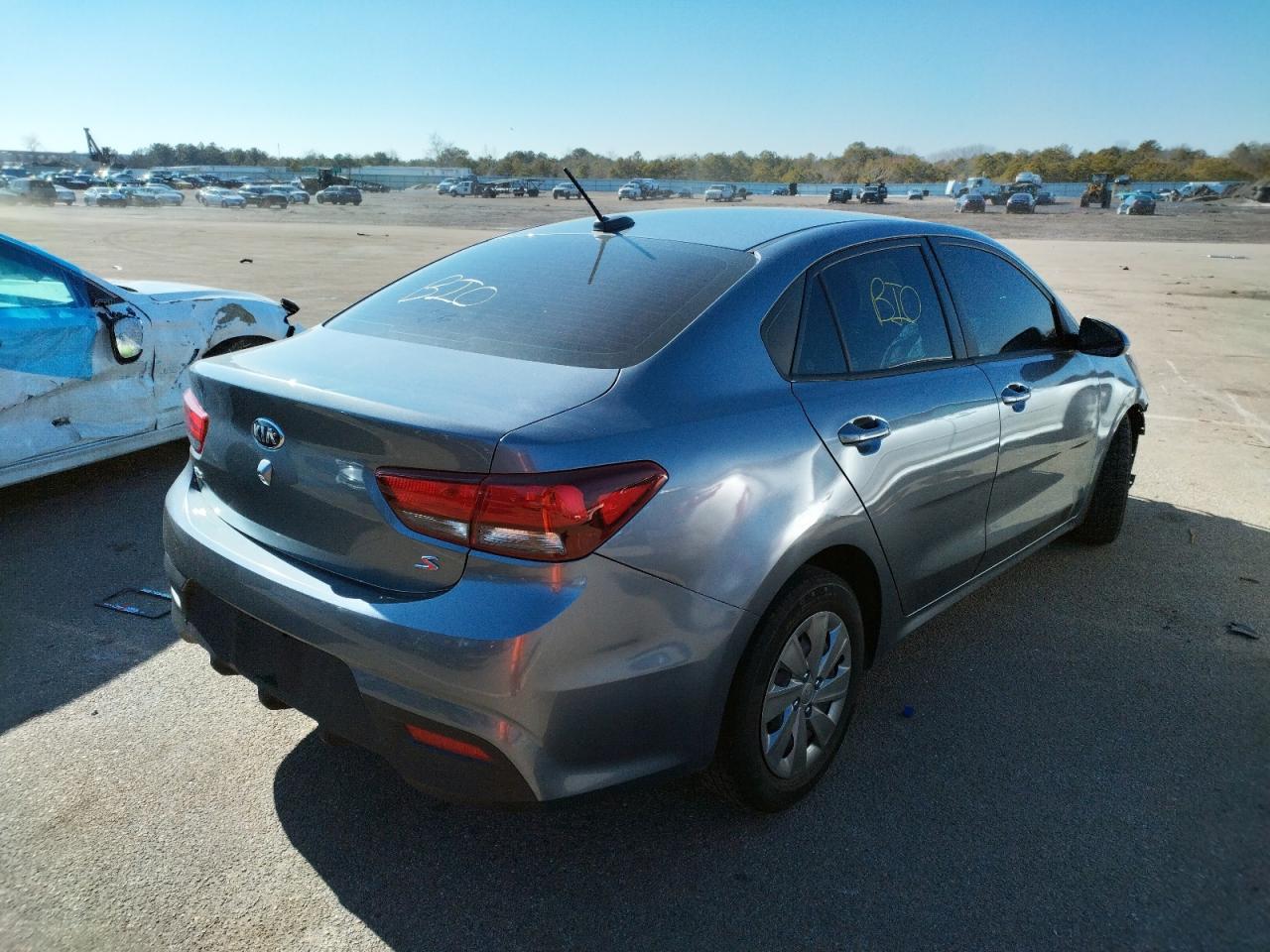 Photo 4 from auction – 2020 KIA RIO with VIN 3KPA24AD2LE298411