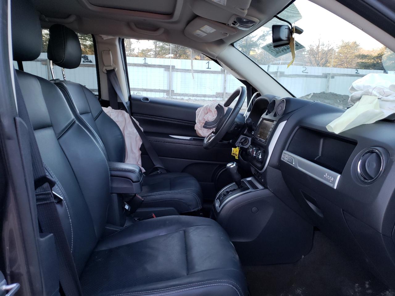 Photo 5 from auction – 2016 JEEP COMPASS LA with VIN 1C4NJDEB4GD671761