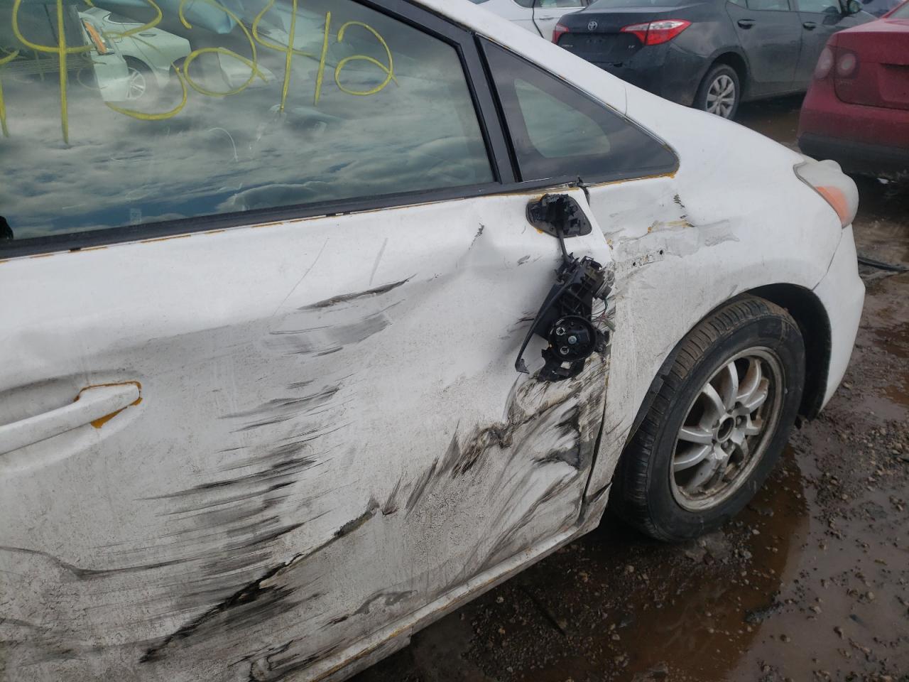 Photo 9 from auction – 2014 TOYOTA PRIUS V with VIN JTDZN3EU9E3321157