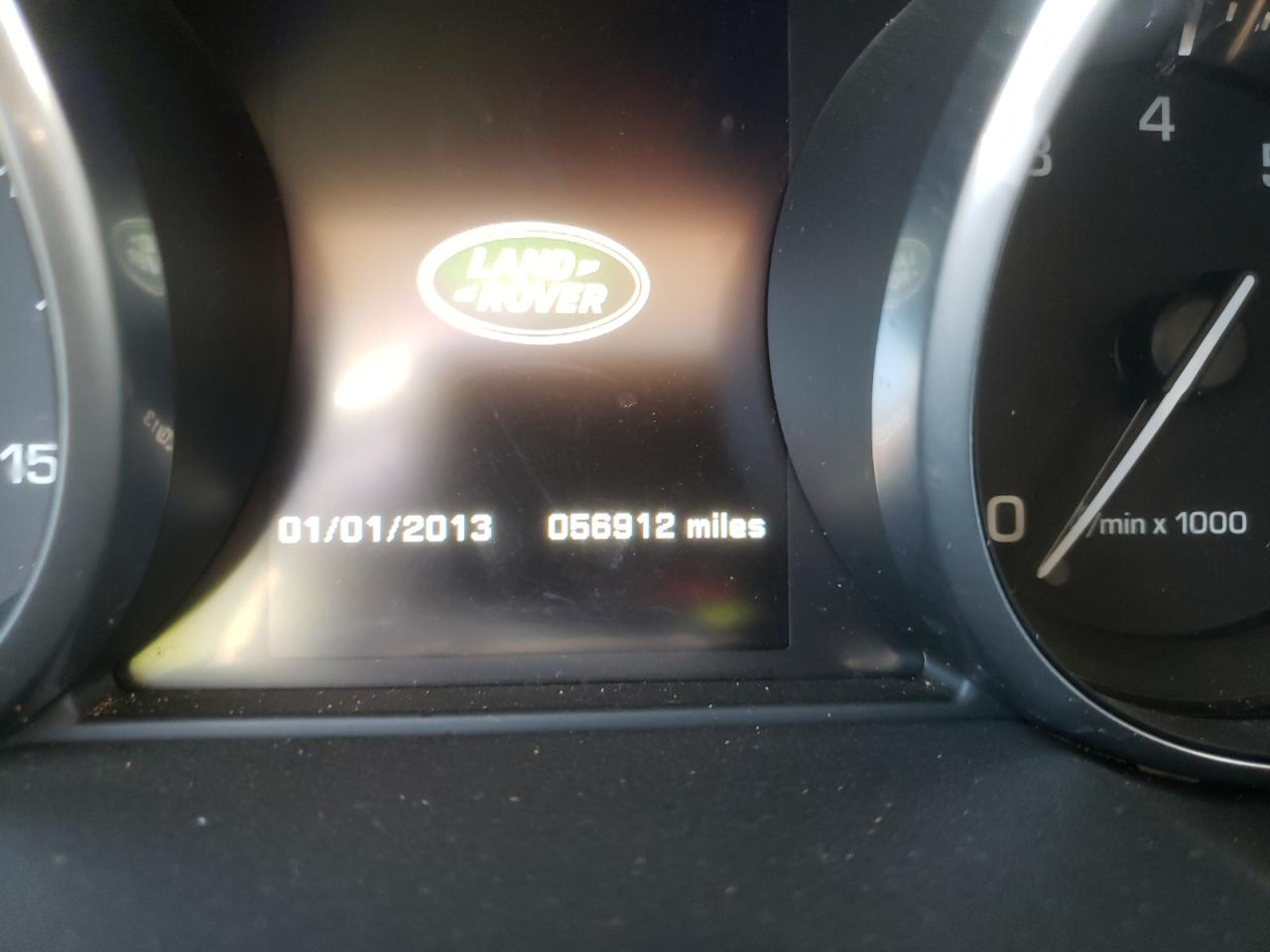 Photo 8 from auction – 2015 LAND ROVER RANGE ROVE with VIN SALVP2BG0FH057292