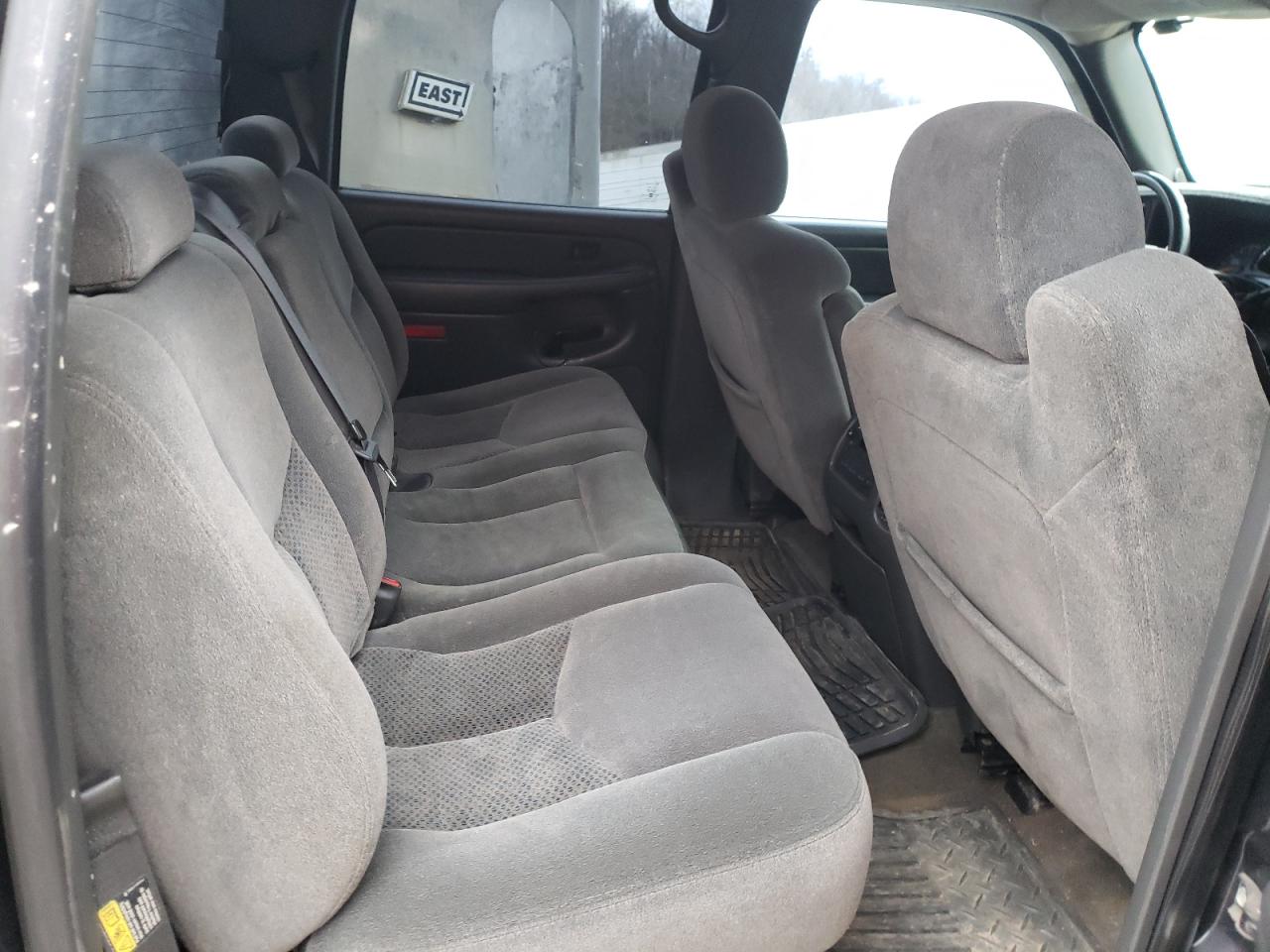 Photo 6 from auction – 2005 CHEVROLET SILVERADO with VIN 1GCHK23205F857770
