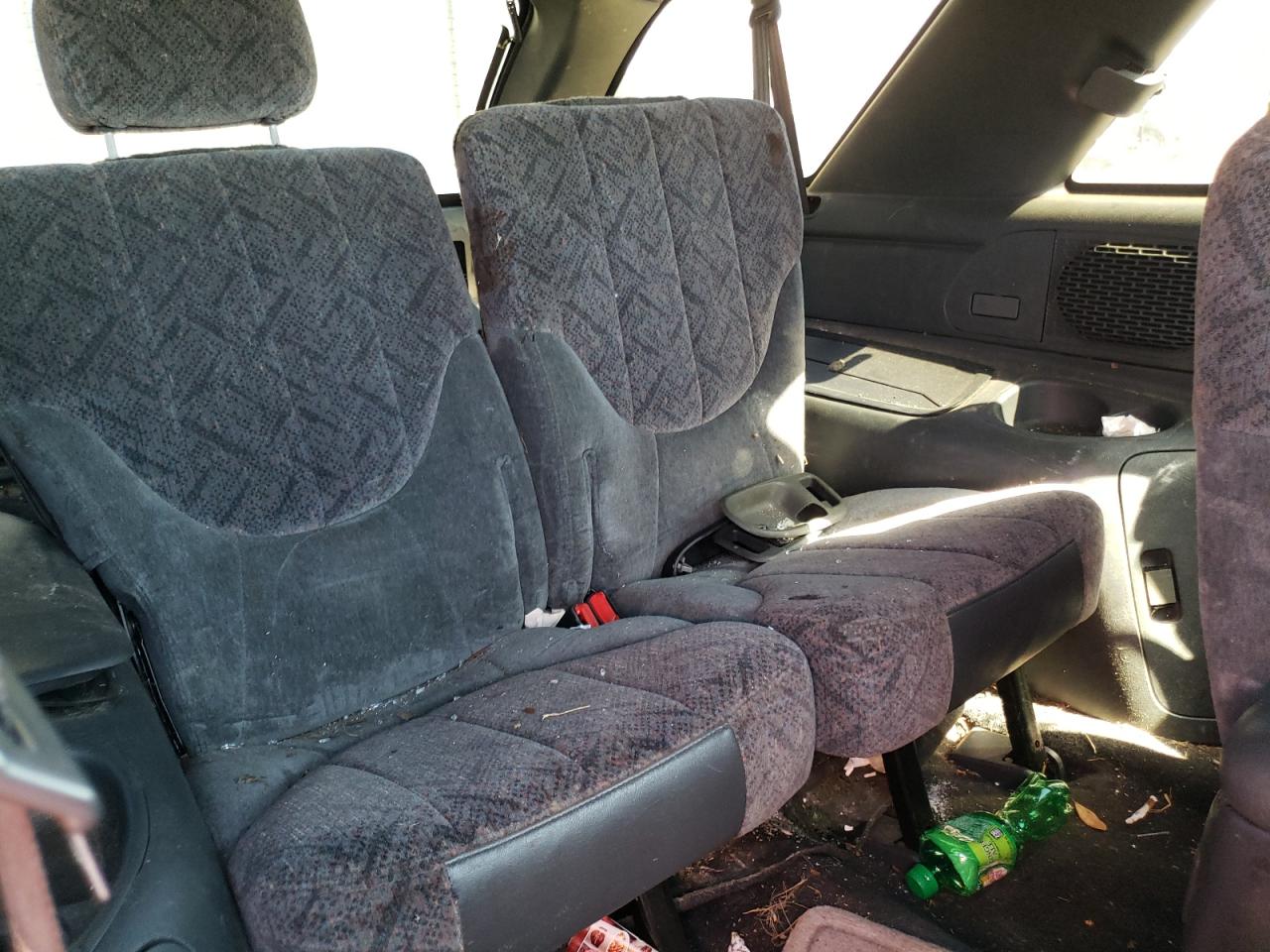Photo 6 from auction – 2000 GMC JIMMY with VIN 1GKCS18W0YK223102
