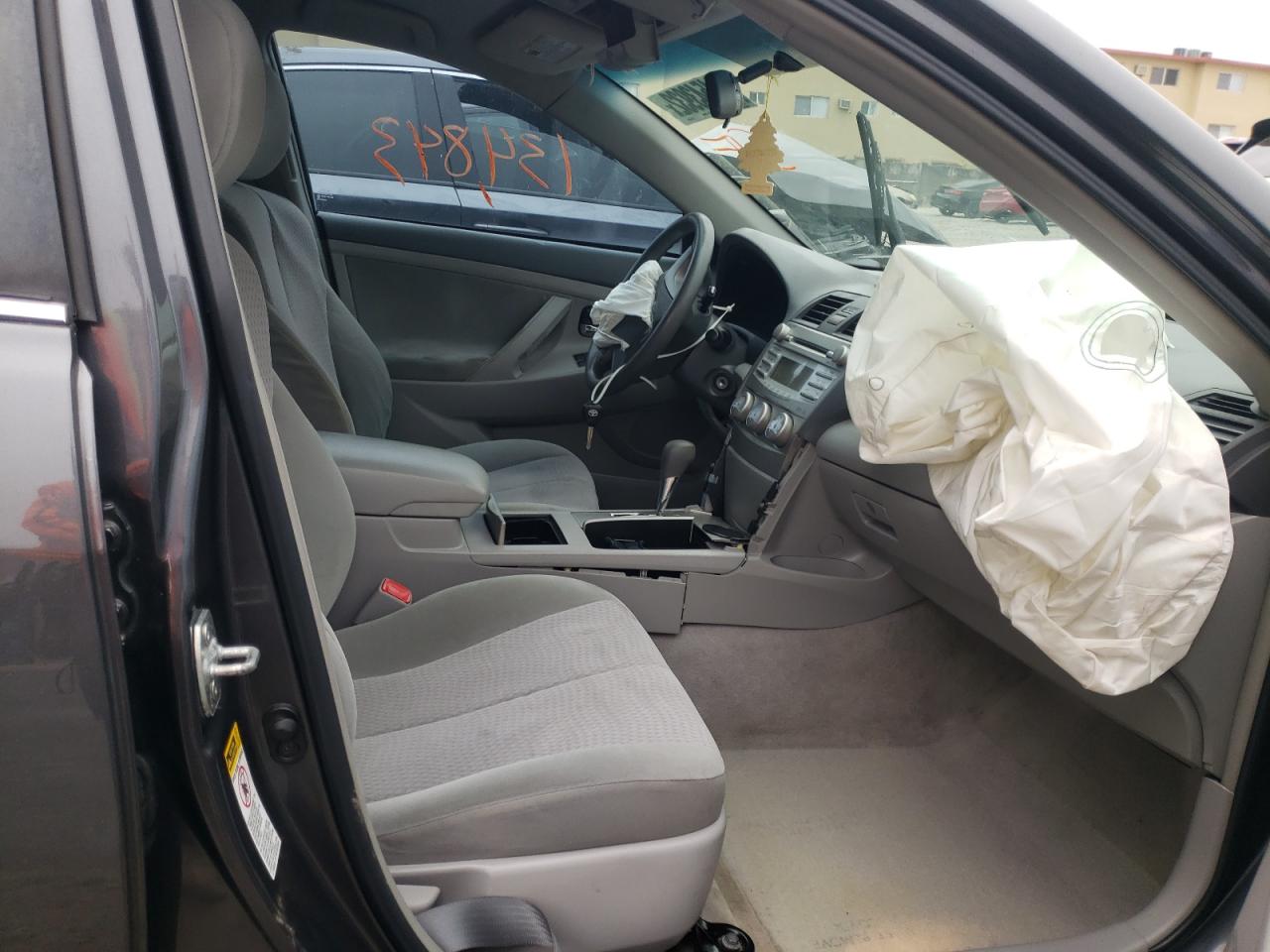 Photo 5 from auction – 2011 TOYOTA CAMRY BASE with VIN 4T1BF3EK4BU139297