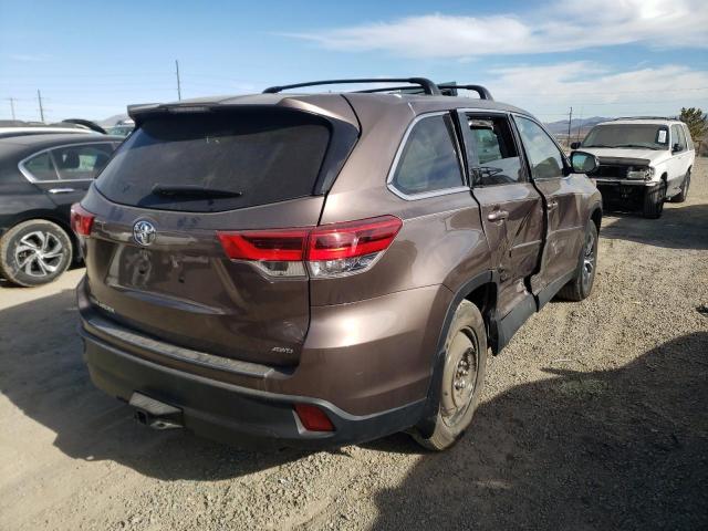 Photo 4 from auction – 2019 TOYOTA HIGHLANDER with VIN 5TDBZRFH9KS734121