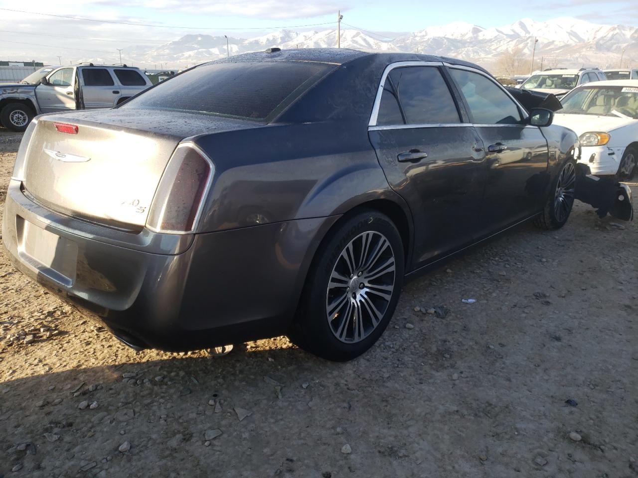 Фото 4 с аукциона – 2013 CHRYSLER 300 S с VIN 2C3CCABT0DH557918