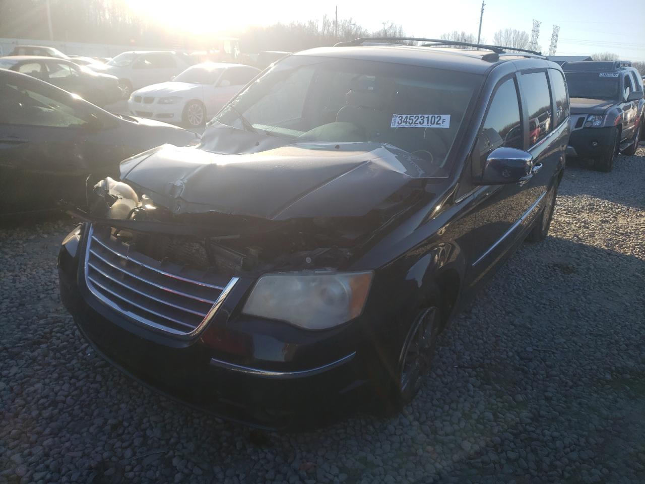 Photo 2 from auction – 2008 CHRYSLER TOWN & COU with VIN 2A8HR64X98R765835