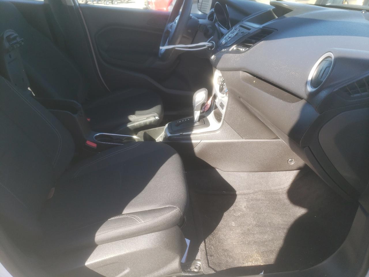 Photo 5 from auction – 2018 FORD FIESTA SE with VIN 3FADP4EJXJM103890