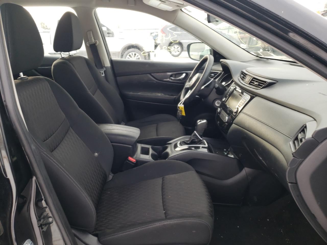 Photo 5 from auction – 2018 NISSAN ROGUE S with VIN KNMAT2MVXJP606833