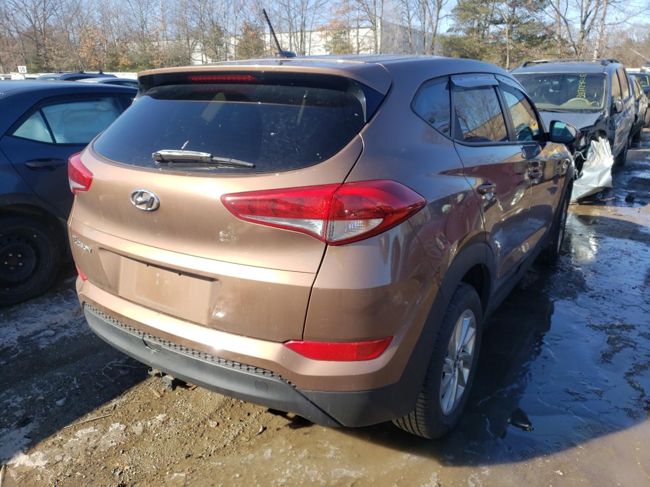 Photo 4 from auction – 2016 HYUNDAI TUCSON SE with VIN KM8J23A4XGU044376