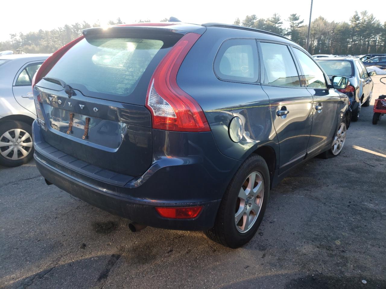 Photo 4 from auction – 2011 VOLVO XC60 3.2 with VIN YV4940DL3B2190610