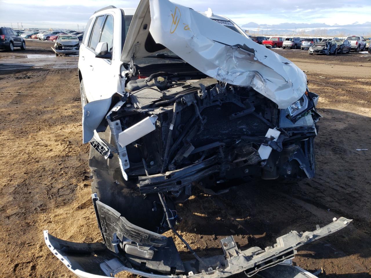 Photo 9 from auction – 2016 GMC YUKON SLT with VIN 1GKS2BKC1GR273576