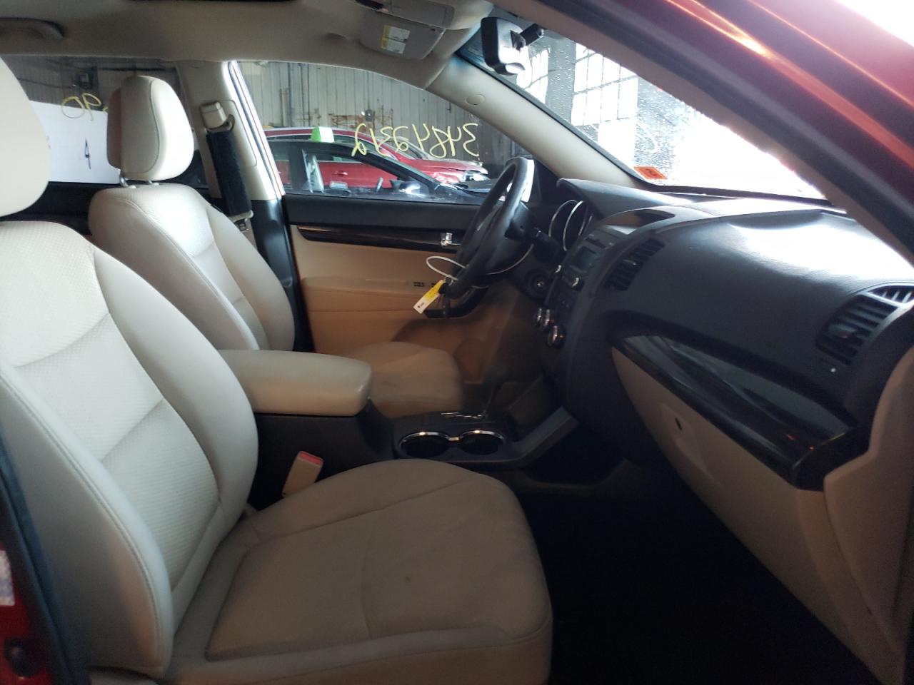 Photo 5 from auction – 2011 KIA SORENTO BA with VIN 5XYKTCA1XBG081983