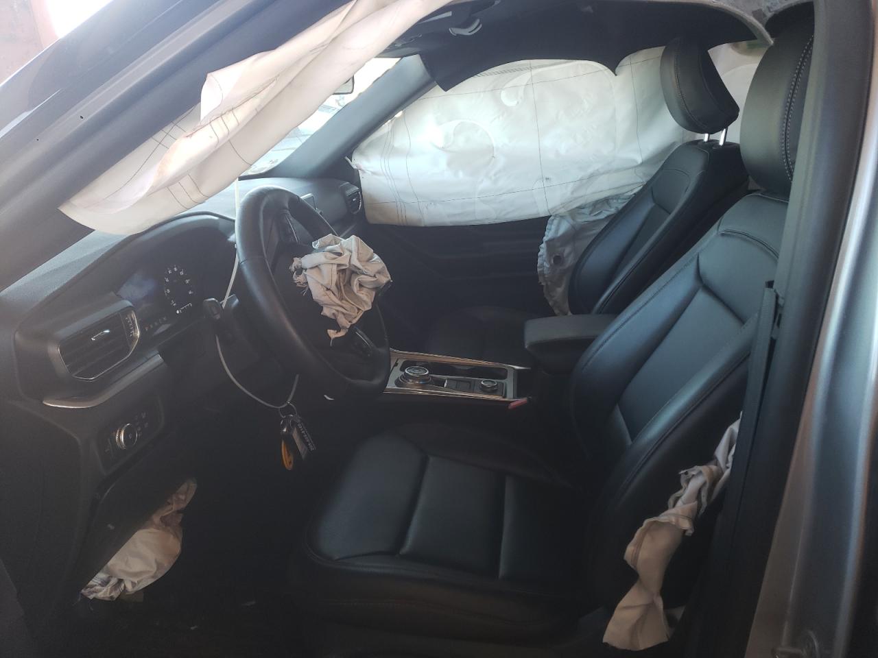 Photo 5 from auction – 2020 FORD EXPLORER X with VIN 1FMSK8DH2LGB40365