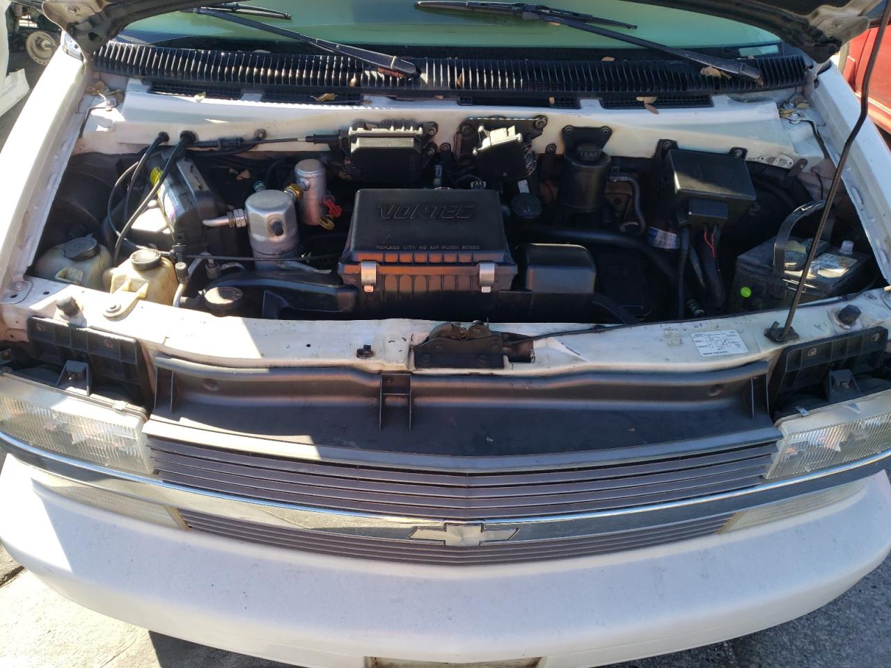 Photo 7 from auction – 1998 CHEVROLET ASTRO with VIN 1GNDM19W6WB173335
