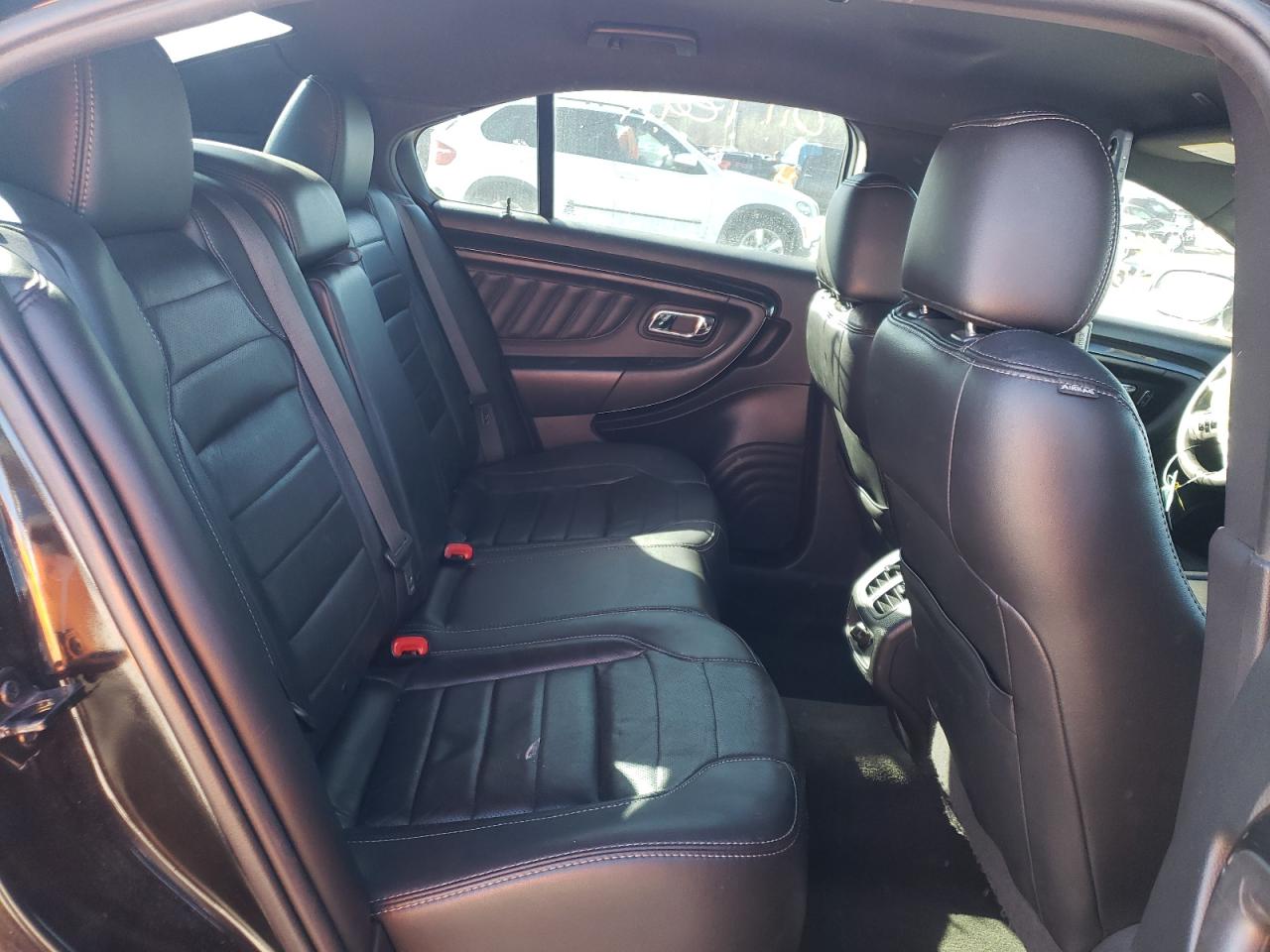 Photo 6 from auction – 2014 FORD TAURUS SHO with VIN 1FAHP2KT0EG183695