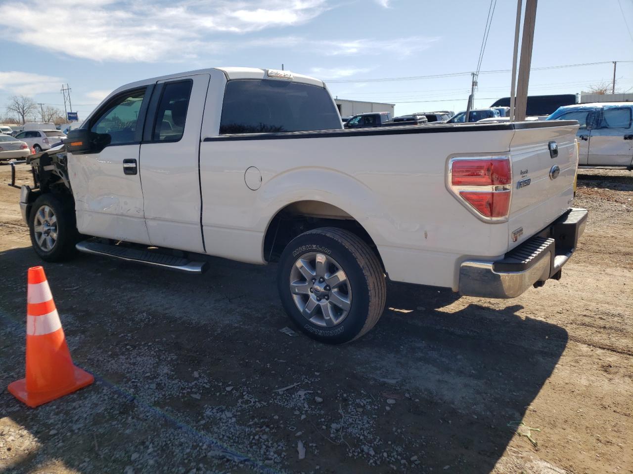 Photo 3 from auction – 2013 FORD F150 SUPER with VIN 1FTEX1CM5DFD81840