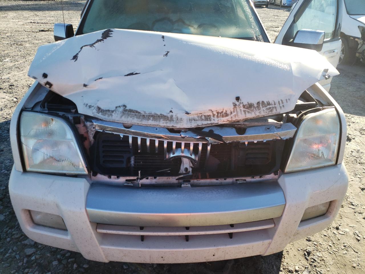 Photo 7 from auction – 2008 MERCURY MOUNTAINEE with VIN 4M2EU38818UJ09474
